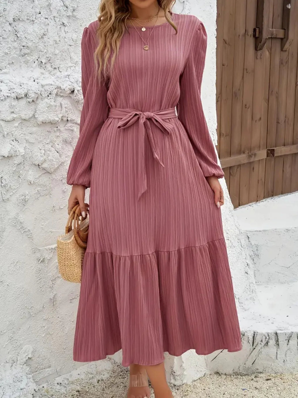 Strukturierte Midi-Kleid mit langen Ärmeln in Altrosa